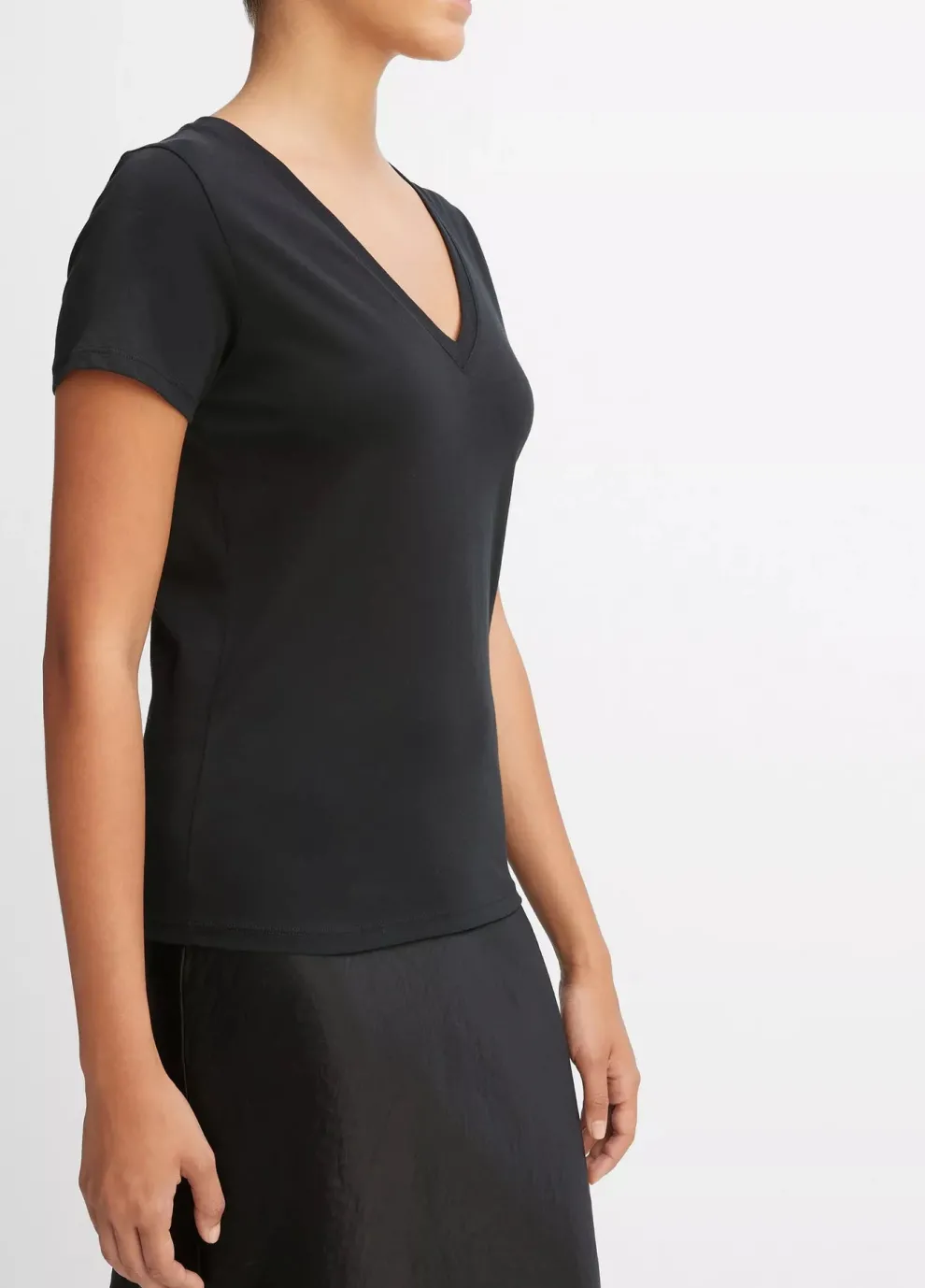 Vince - Essential V-Neck