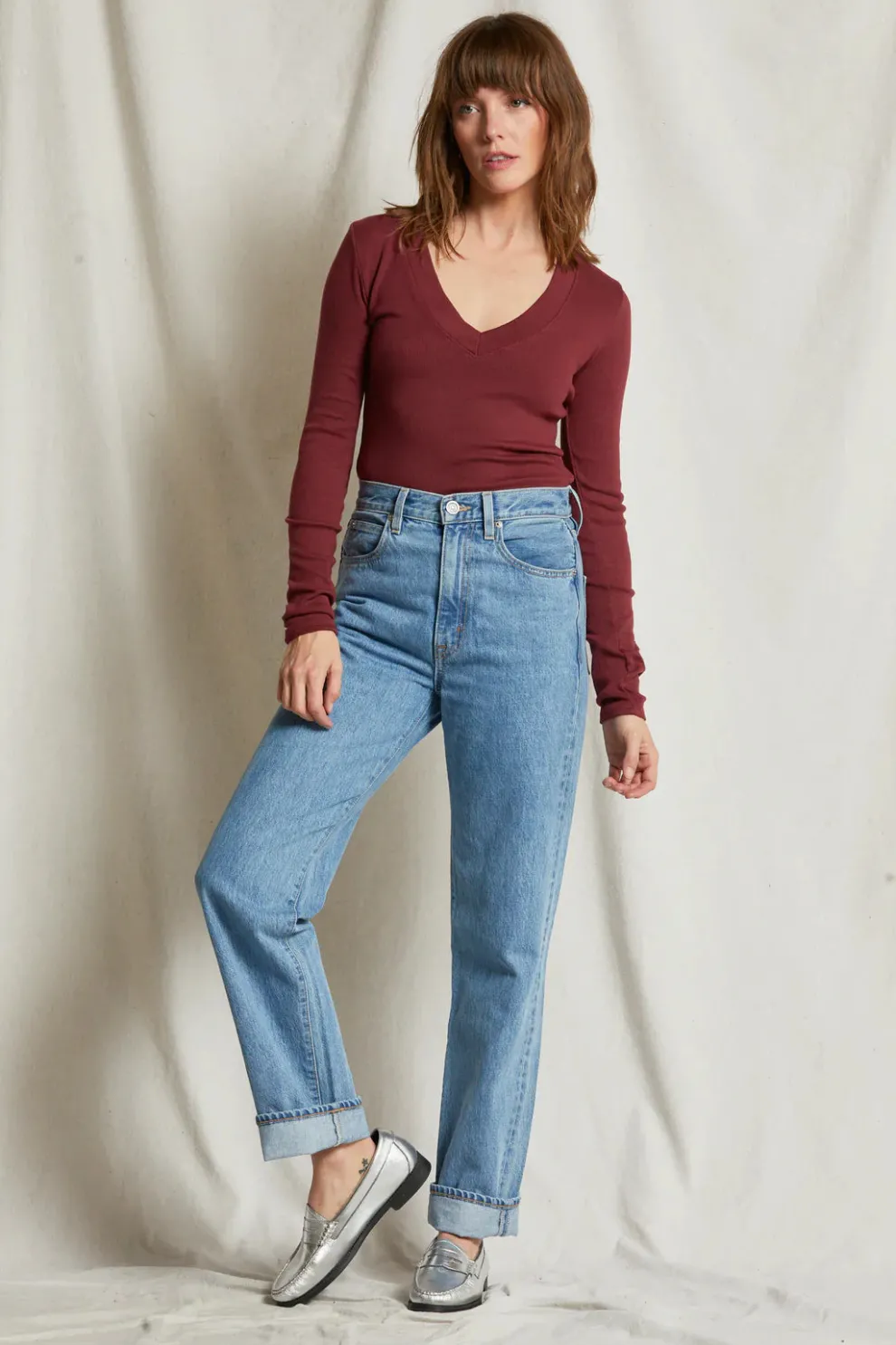 Perfectwhitetee - Viola V-Neck Long Sleeve