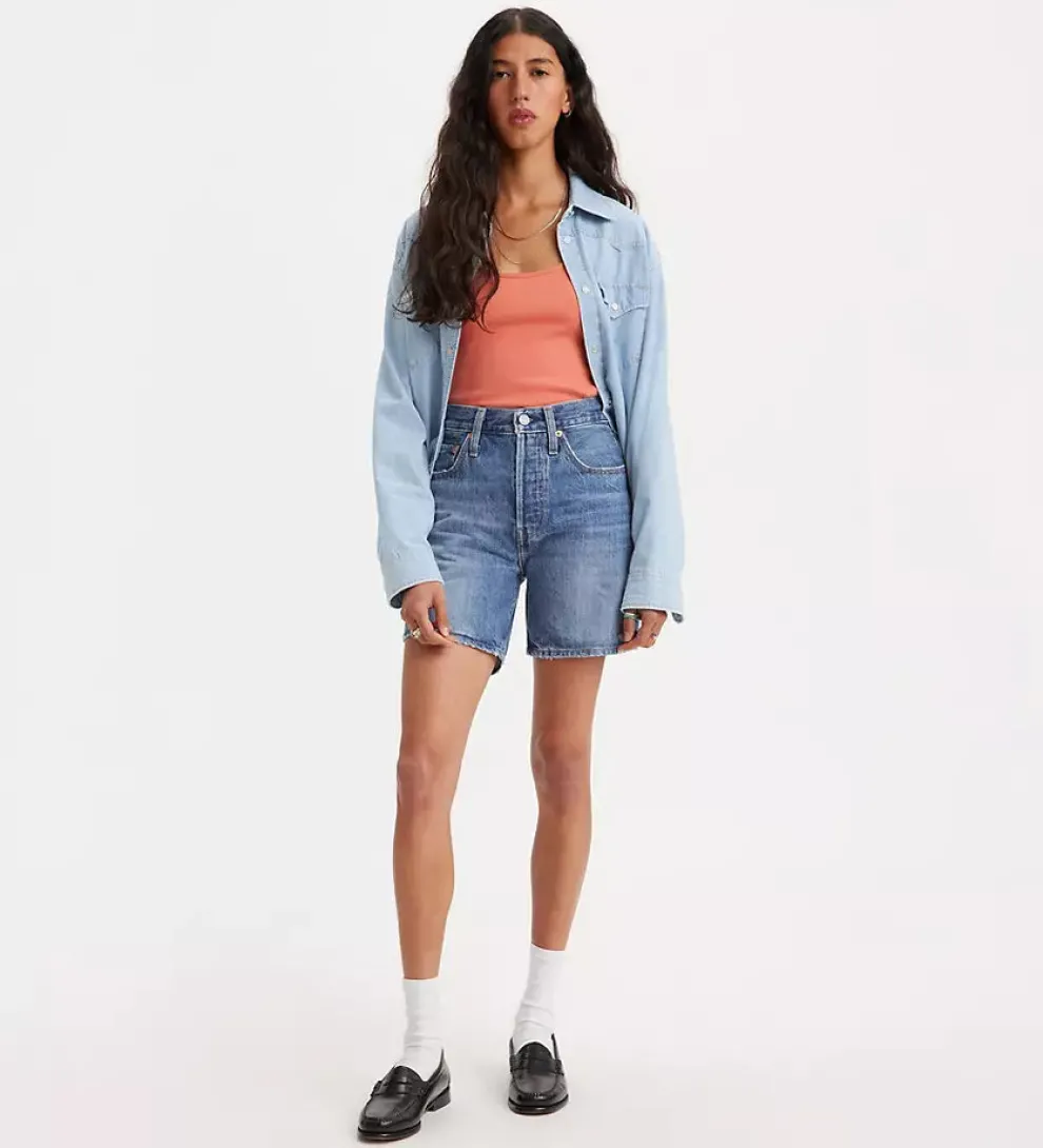 Levi's - Mid Thigh Short