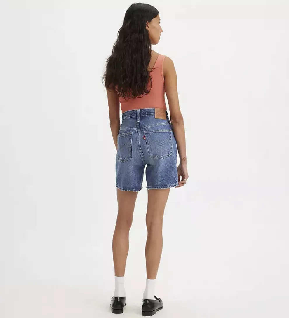 Levi's - Mid Thigh Short
