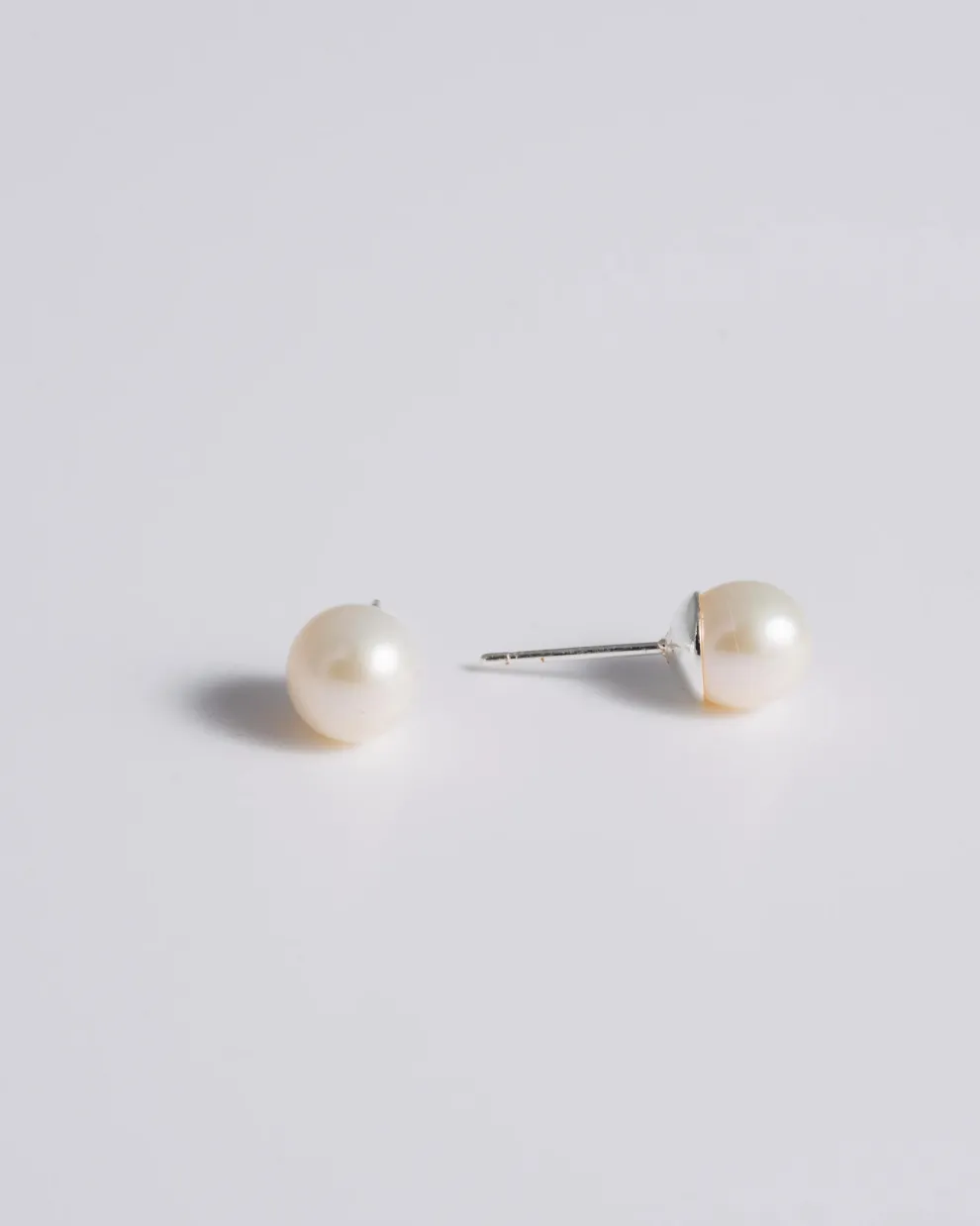 Mademoiselle Jules - Pearl Studs