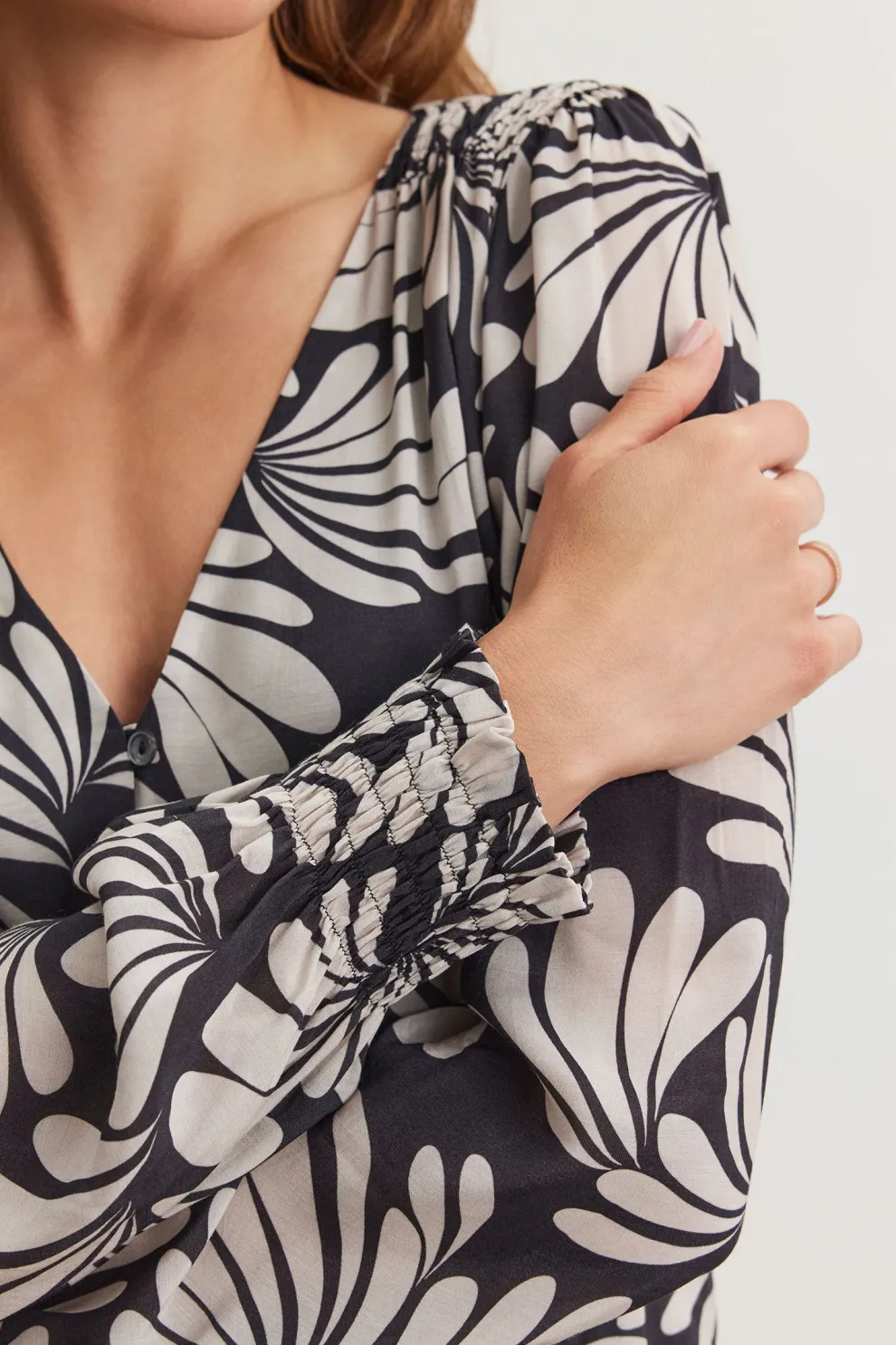 Velvet - Tatti DS Tunisia Printed Viscose Dress