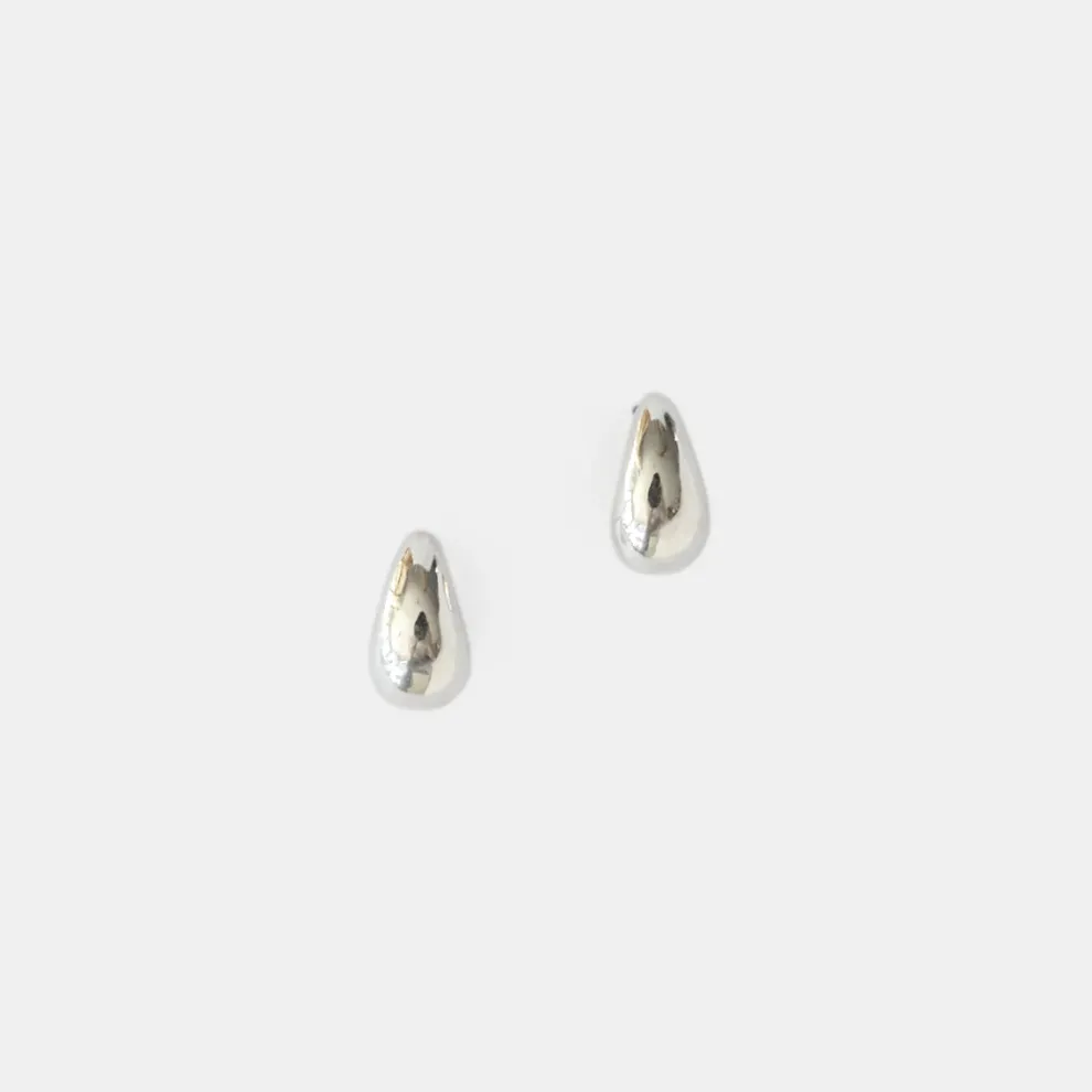 Deux Lions - Mini Moondrop Earrings